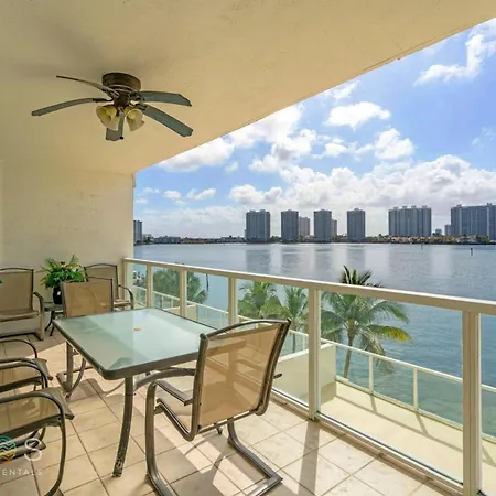 2 Bedroom Sunny Isles Beach Breathtaking Views